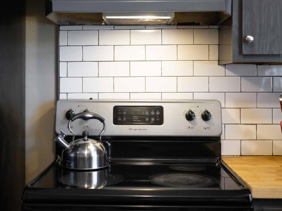 Stonegate Lodge Bear'S Den Kitchen, Pool, Firepit, Wifi ,Smart Tvs Eureka Springs Bagian luar foto